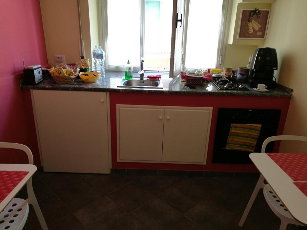 B&B Dimora Di Traiano Terracina Eksteriør billede