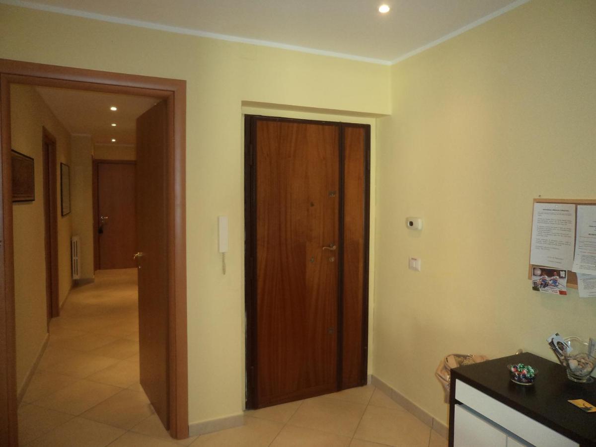 B&B Dimora Di Traiano Terracina Eksteriør billede